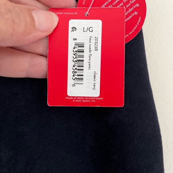 Spanx sueaded stretchy pull on fitted bell bottoms navy blue women’s size Large. - Picture 3 of 14